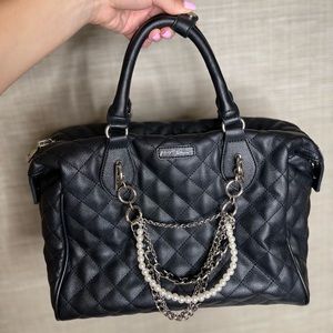 BLACK SATCHEL